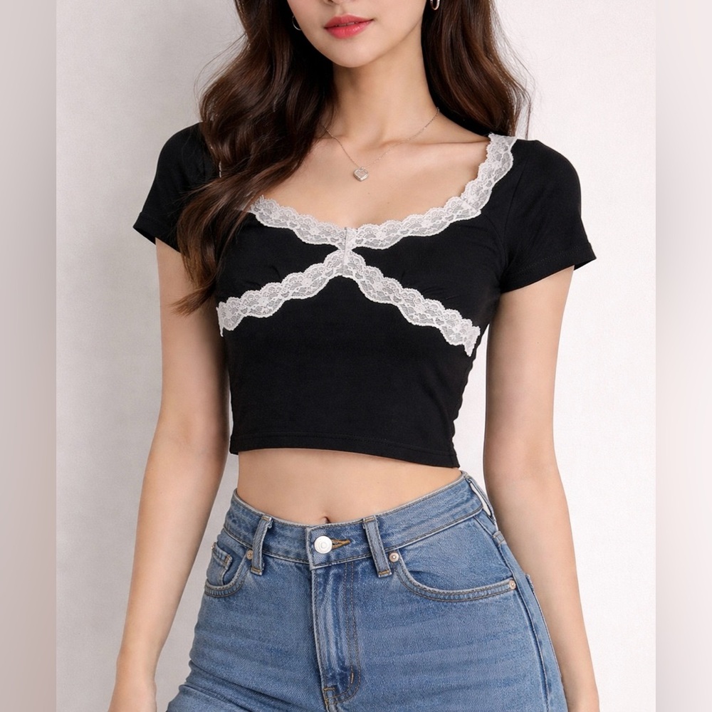 Scoop Neck Little Black Lace Trim Crop Too Tee Women’s T-Shirt Sz XS Vintage EUC - Picture 1 of 7